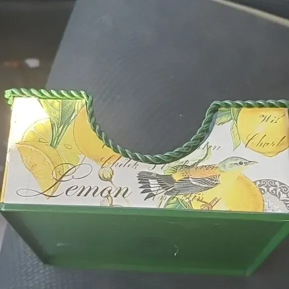 Green Metal Napkin Holder with a Lemon Pattern - Picture 5 of 8